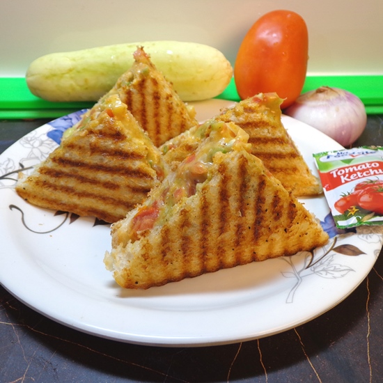 Veg Cheese Grilled Sandwich