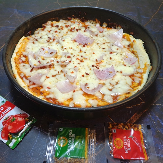 Onion Pizza