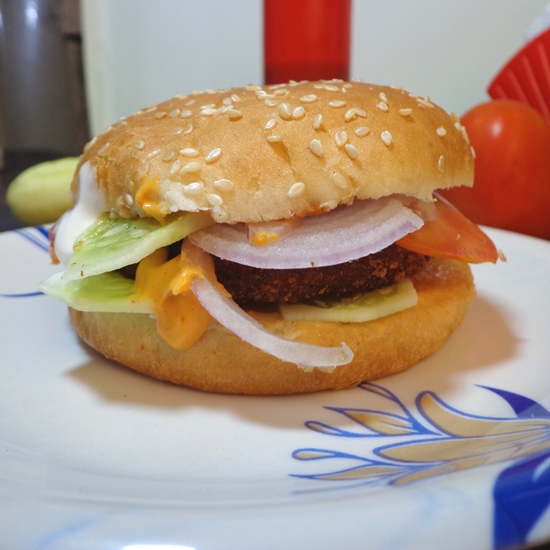 Aloo Tikki Burger